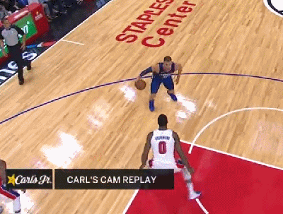 格里芬自投自抢自扣