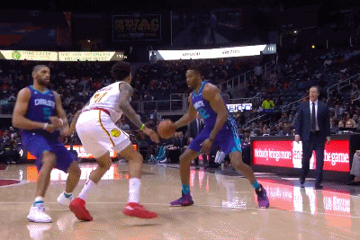 霍华德直杀篮下单臂暴扣