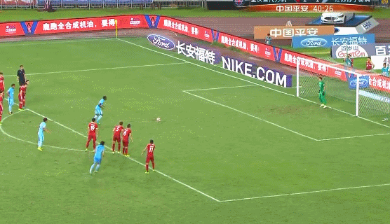 穆坎乔亲自操刀主罚