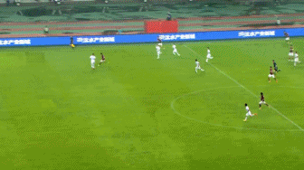 阿洛伊西奥低射进球