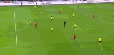 莱万多夫斯基包抄得手