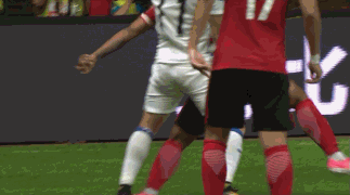 动图:张延军受伤经过