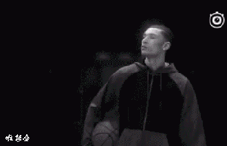 动图:疑似拉文安踏广告