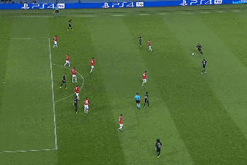 动图:皇马打进争议进球