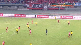 保利尼奥跟进一脚劲射破门