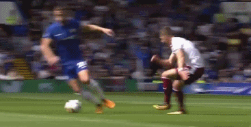 卡希尔13分钟被红牌罚下