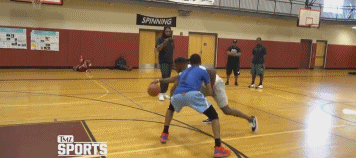 动图:穆迪埃单手劈扣