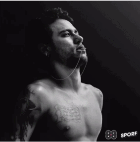 动图:内马尔帅气写真