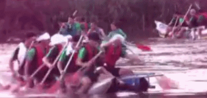 动图:国安众将玩得不亦乐乎