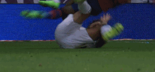 马塞洛犯规瞬间