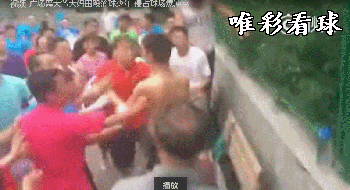 今年6月洛阳王城公园广场舞霸占篮球场事件