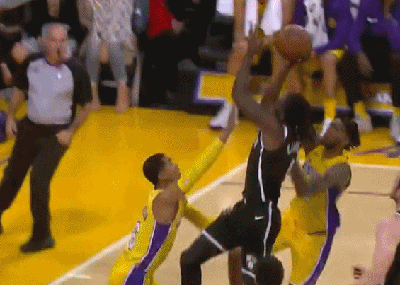 英格拉姆登场36分钟，13投7中、得到18分10板2助3帽