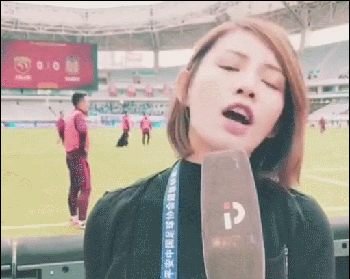女记者惨被胡尔克远射击中