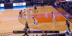 拉塞尔背后运球华丽上篮