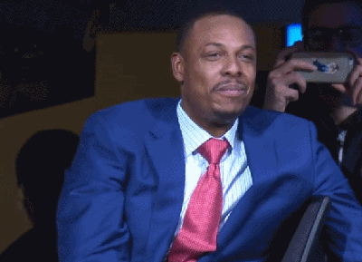 获得全场致敬的皮大爷已经眼含热泪