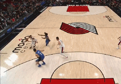 努尔基奇梦幻步转身过人+勾手一气呵成