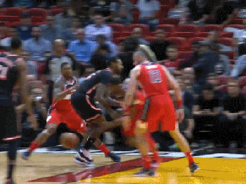 沃尔穿裆过白边