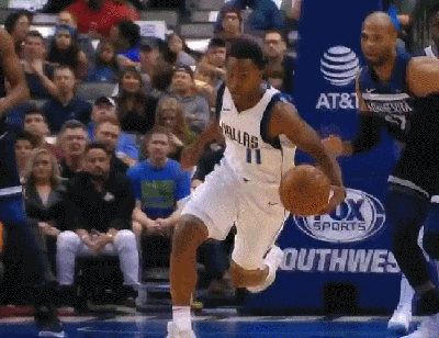 一攻得5分!费雷尔快攻2+1,罚球不进后摘板射进3分