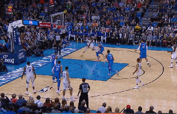 第二节威少杜兰特两人斗嘴