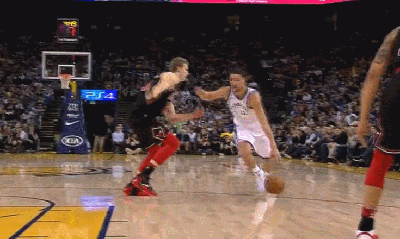 克莱单吃公牛菜鸟,飘逸上篮秀柔和手感