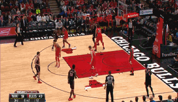 怀特塞德翻身后仰跳投美如画