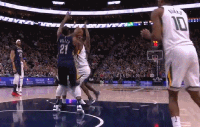 伯克斯超强滞空打2+1