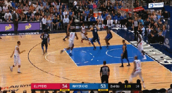 小乔丹飞身暴扣