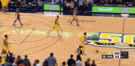 穆雷刻意羞辱鲍尔,湖人球员暴怒