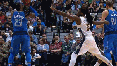 马修斯遭人垫脚依旧打成3＋1