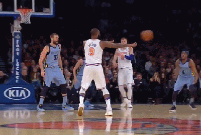 钱莫斯识抢断快攻一条龙上篮