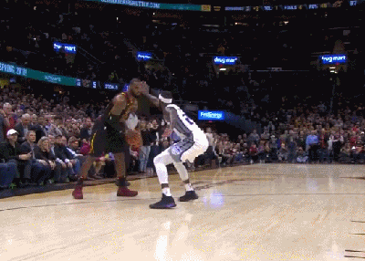 詹姆斯制胜三分