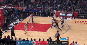 唐斯起飞送上暴扣