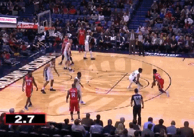 朱-霍乐迪（鹈鹕）