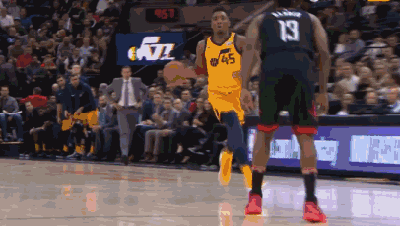 米切尔（爵士）