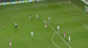 曼联补时遭绝杀