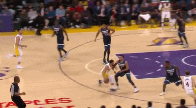 泰勒-恩尼斯（湖人）