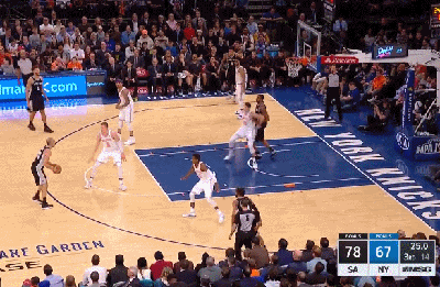 “妖刀”传球歪打正着，却被全场无视