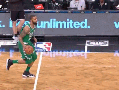 莫里斯长传连线塔图姆飞扣