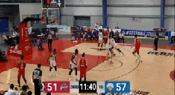 周琦精准策应+补篮得手