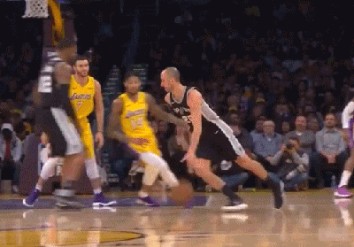 肯塔维奥斯·卡德维尔-波普（湖人）