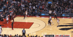 【GIF】范弗里特挡拆之后对杜兰特有拉拽动作