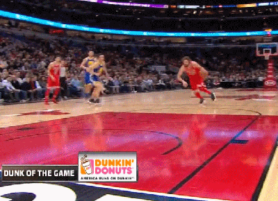 贝尔补防洛佩兹扭伤脚踝