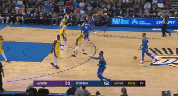 威少喂饼助飞亚当斯空接暴扣