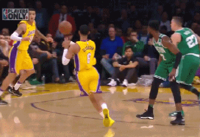 库兹玛转身+抛投取分