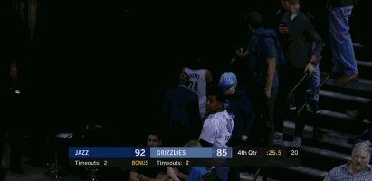 狄龙-布鲁克斯被驱逐出场