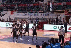 赵继伟被侵犯一刻