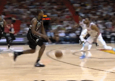 巴姆-阿德巴约（热火）