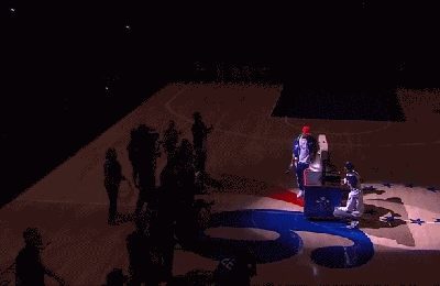 艾弗森敲响自由钟