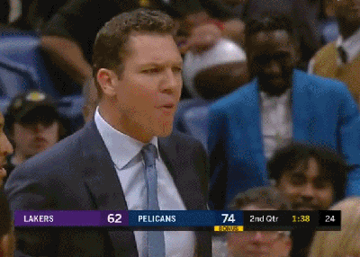 沃顿疯狂抱怨裁判