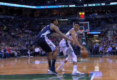 帕克假动作晃飞亚瑟背筐放篮